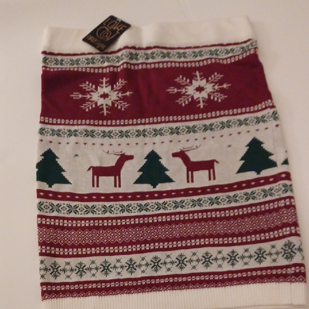 Love At First Sight NWT Large Holiday Sweater Shirt Polyester Stretchy
